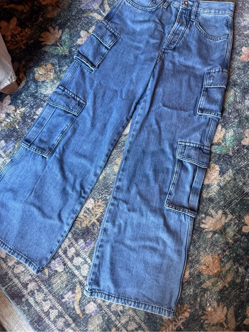 Favorite Daughter the Carly Shortie Blue Wide-Leg Cargo Jeans